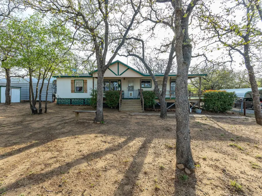 304 Catfish Trail, Bowie, TX 76230 - #2
