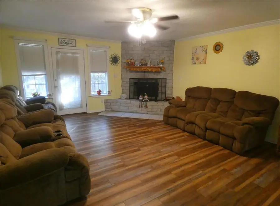 1637 County Road 1362, Mount Pleasant, TX 75455 - Image #3