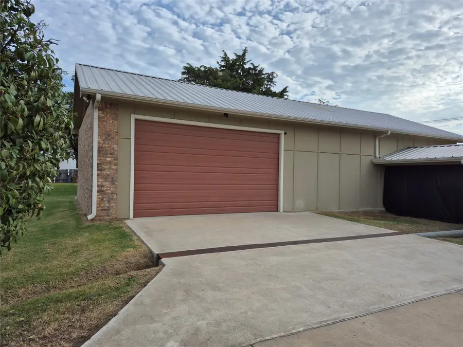 117 Maverick Trail, Oak Point, TX 75068 - Image #2