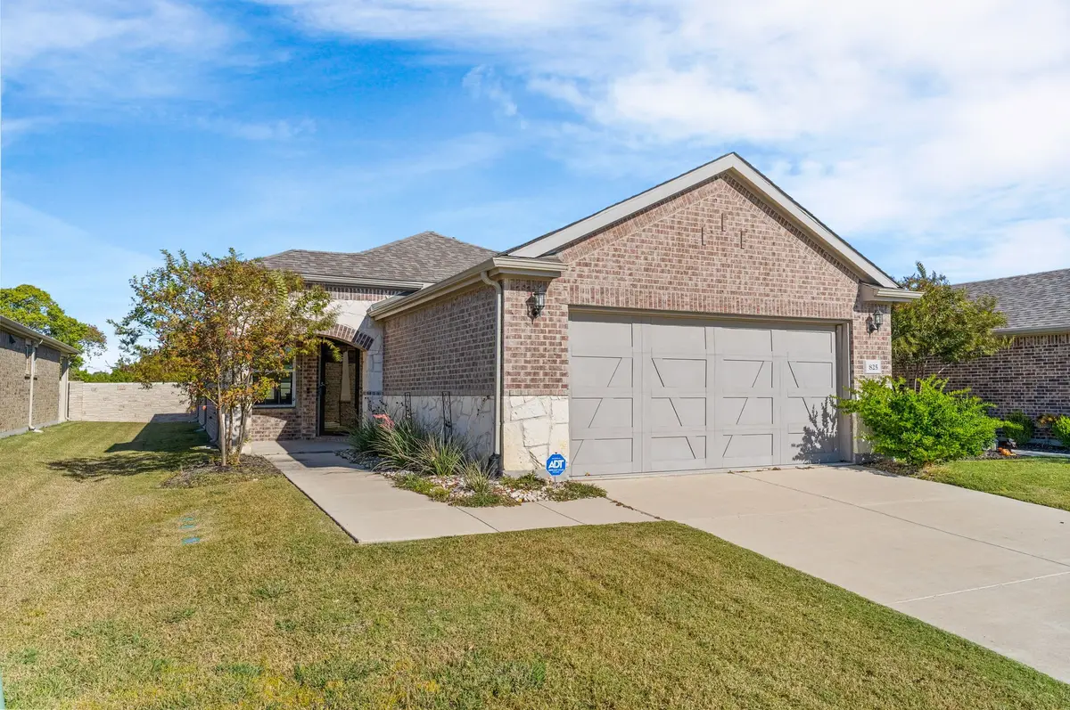 825 Hidden Eddy Drive, McKinney, TX 75071 - Image #1
