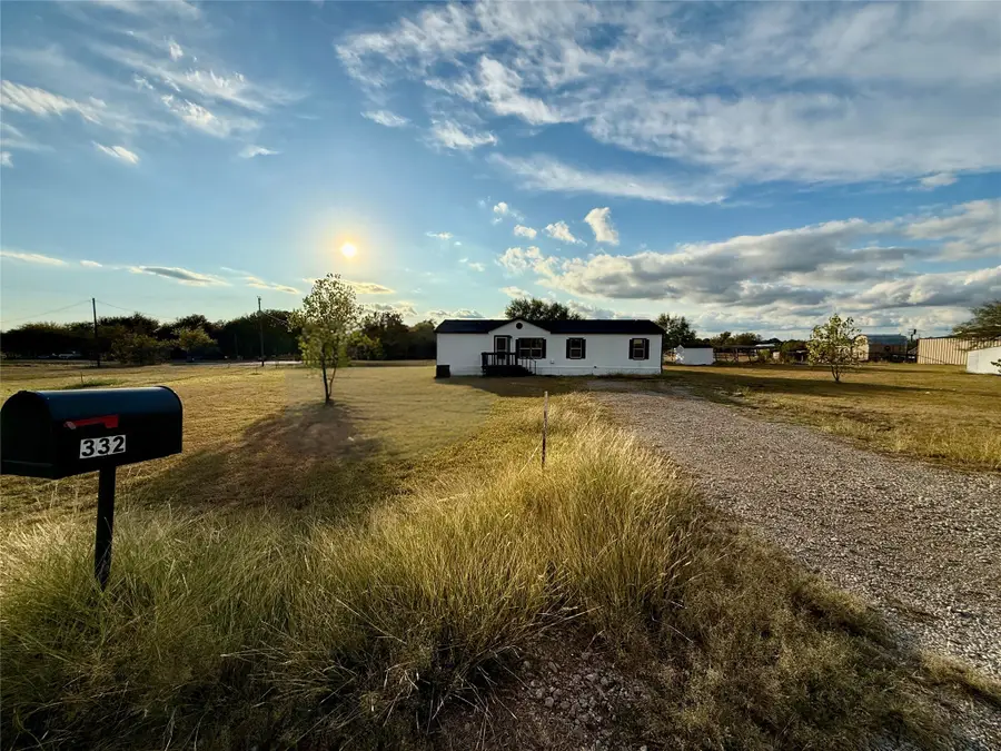 332 Water View Lane, Weatherford, TX 76085 - Image #2