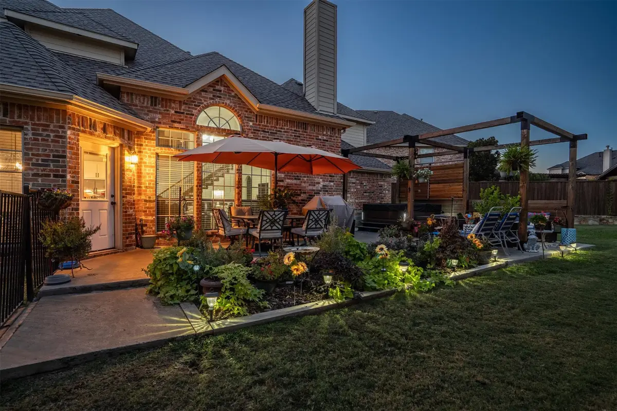 2902 Sioux Court, Corinth, TX 76210 - Image #1