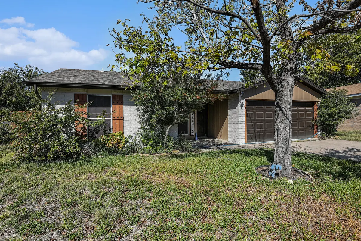 6245 Stardust Drive S, Watauga, TX 76148 - Image #1