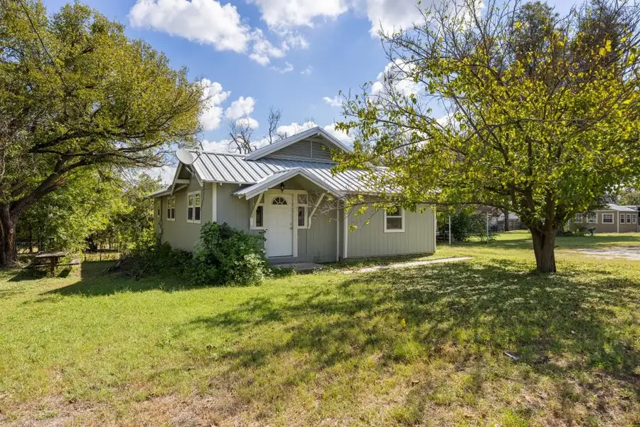 625 S Lillian Street, Stephenville, TX 76401 - Image #3