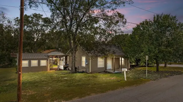 695 S Lillian Street, Stephenville, TX 76401