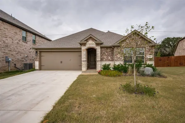 3915 Silver City Avenue, Aubrey, TX 76227