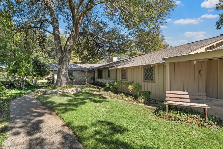 925 Church Road, McGregor, TX 76657 - Image #3