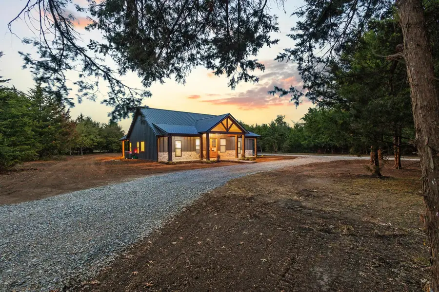 462 County Road 4165, Bonham, TX 75418 - Image #2