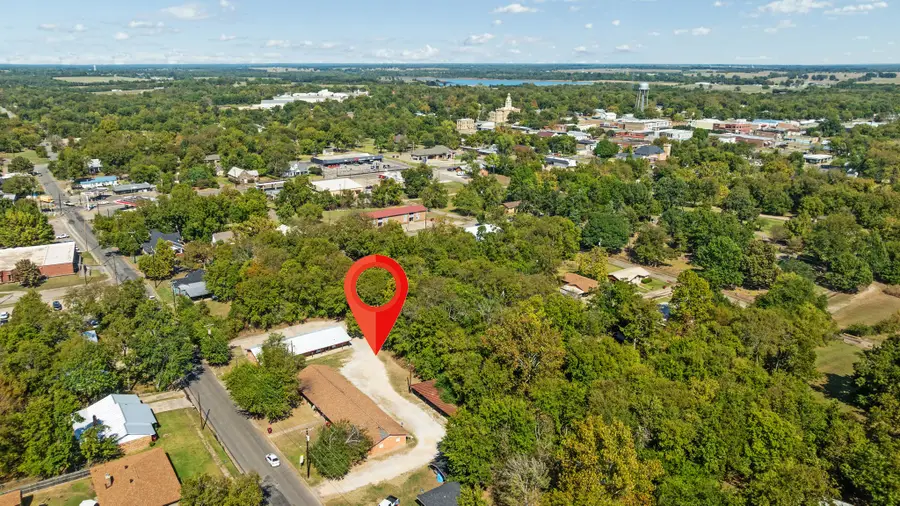 401 S Donoho Street, Clarksville, TX 75426 - Image #2