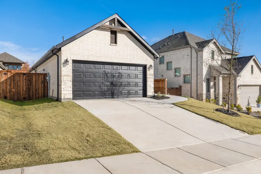 192 Pintail Lane, Rhome, TX 76078 - Image #3