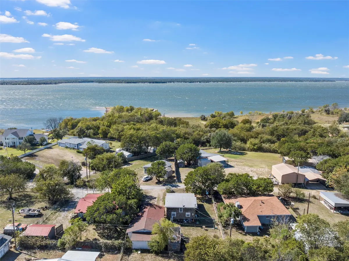 106 Tammi Run Lane, Whitney, TX 76692 - Image #1