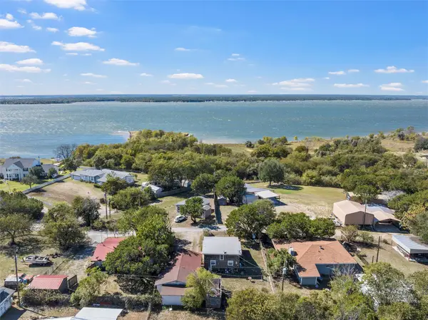 106 Tammi Run Lane, Whitney, TX 76692