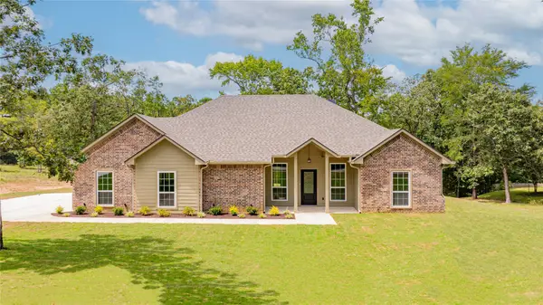 495 Lake Gladewater Road, Gladewater, TX 75647