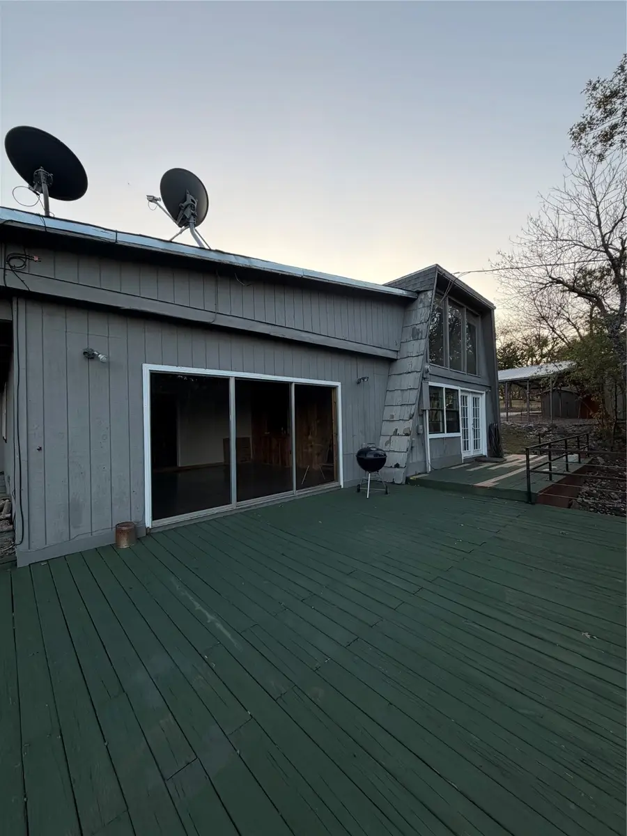 1867 Chaparral Drive, Gainesville, TX 76240 - Image #3