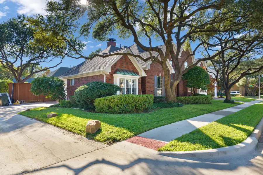 7012 Ivory Court, Plano, TX 75024 - Image #3