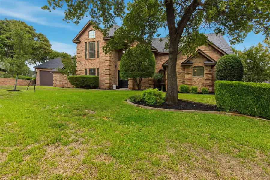 1006 Alta Vista Court, Burleson, TX 76028 - Image #2