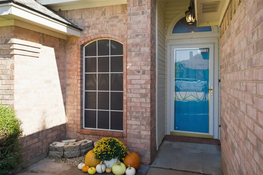 724 Remington Drive, Cleburne, TX 76033 - Image #3