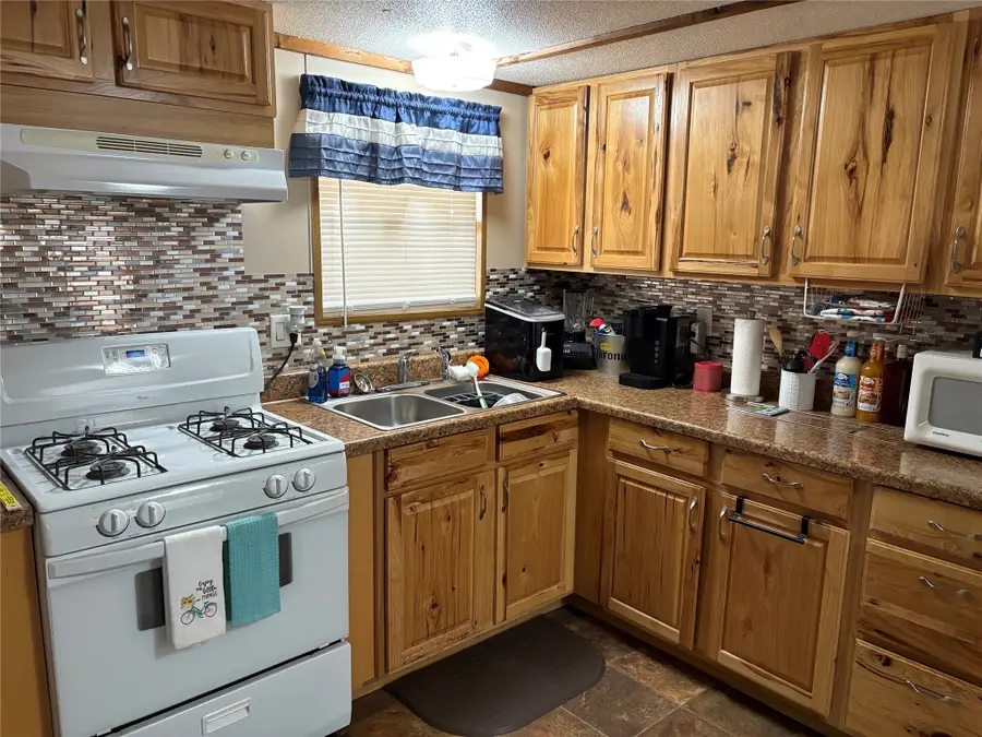 40 Munn Lane, Gordonville, TX 76245 - Image #3