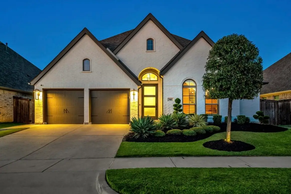 905 Bridle Path Parkway, Aubrey, TX 76227 - Image #1