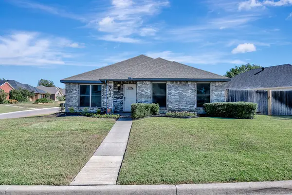 7012 Bentley Avenue, Fort Worth, TX 76137