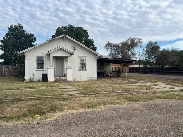 1121 W Bryan Street, Memphis, TX 79245 - Image #1