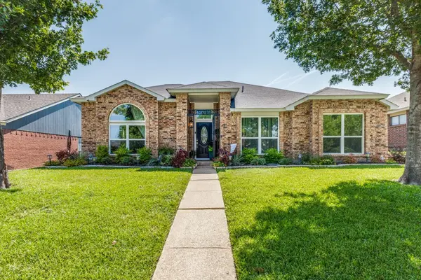 2020 Meadowbrook Drive, Mesquite, TX 75149