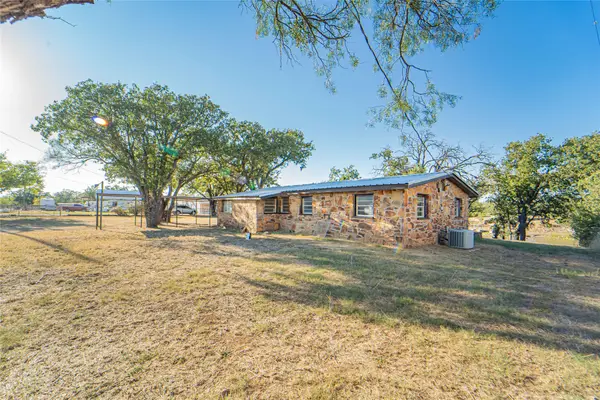 6652 County Road 304, Breckenridge, TX 76424