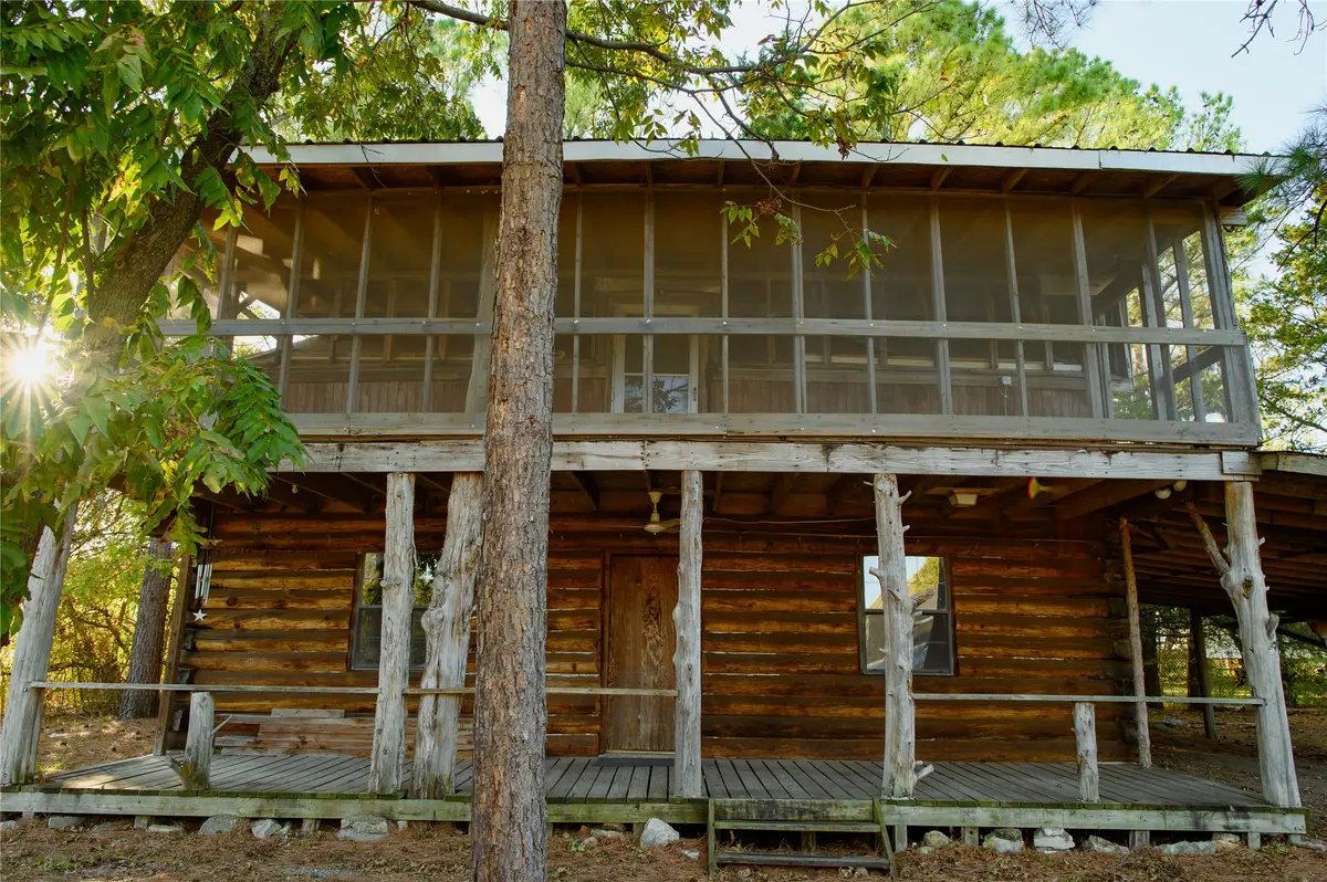 221 Clayton Drive, Pottsboro, TX 75076 - Image #1