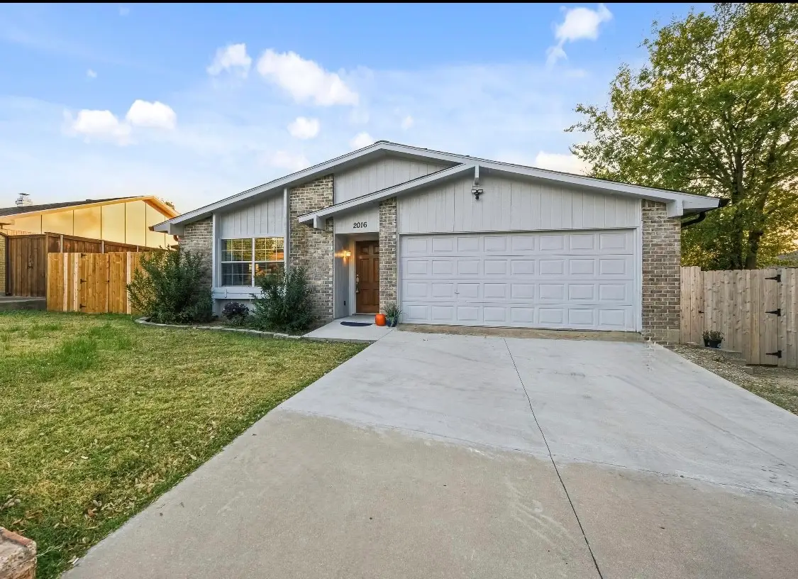 2016 Lymington Road, Carrollton, TX 75007 - Image #1