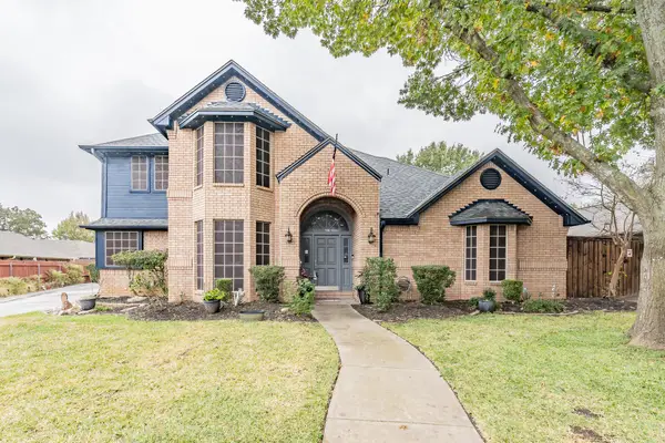 6901 Blake Drive, Arlington, TX 76001