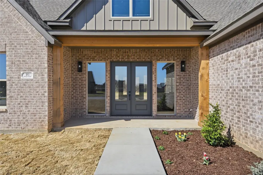 16 Pareya Circle, West, TX 76691 - #2