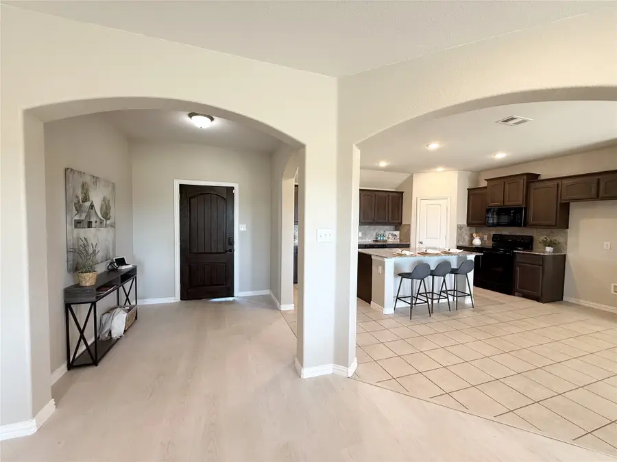 184 Crest, Decatur, TX 76234 - Image #3