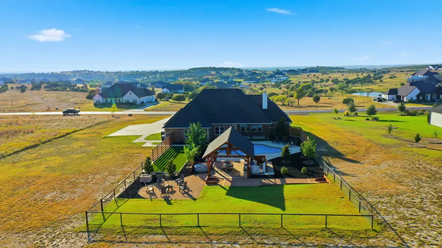 2049 Eagles Ridge Drive, Weatherford, TX 76087 - Image #2