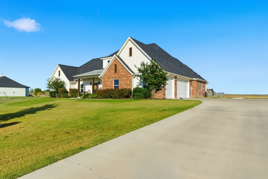 2049 Eagles Ridge Drive, Weatherford, TX 76087 - Image #3