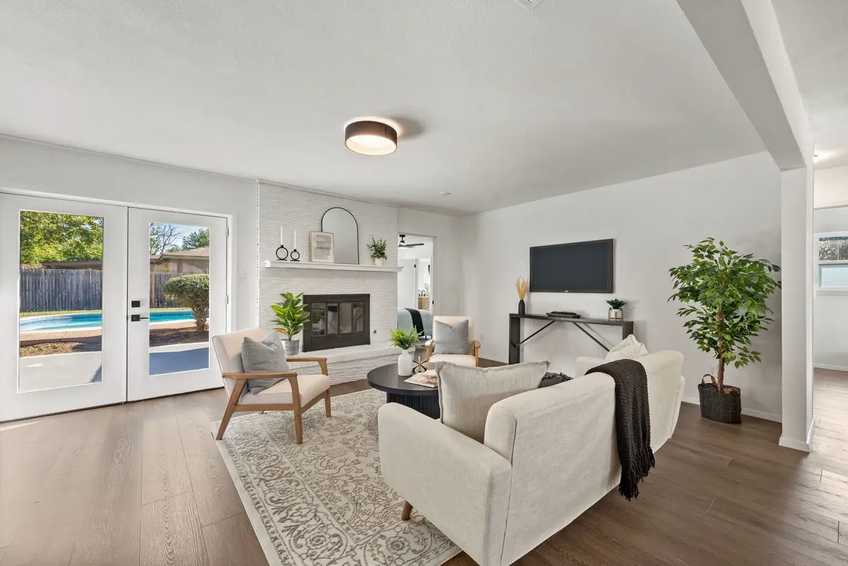 1000 Madrid Street, Hurst, TX 76053 - Image #1