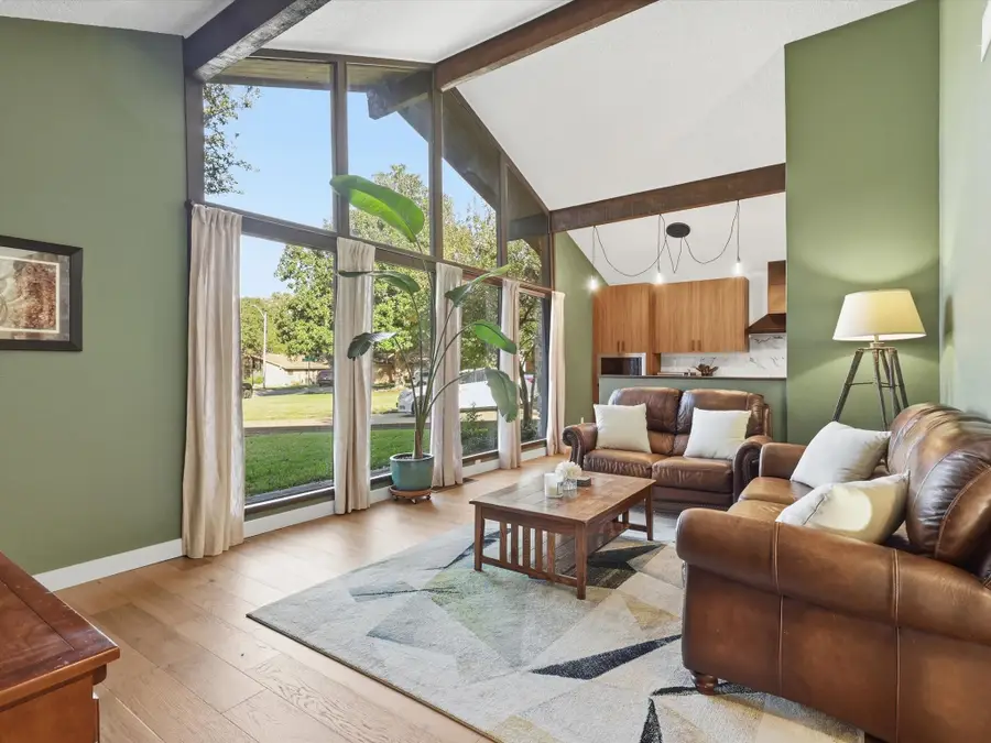 4704 Three River Court, Fort Worth, TX 76103 - Image #3