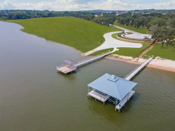 1548 Park Street, Azle, TX 76020