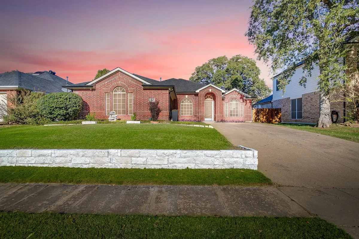 515 Deerwood Drive, Burleson, TX 76028 - Image #1