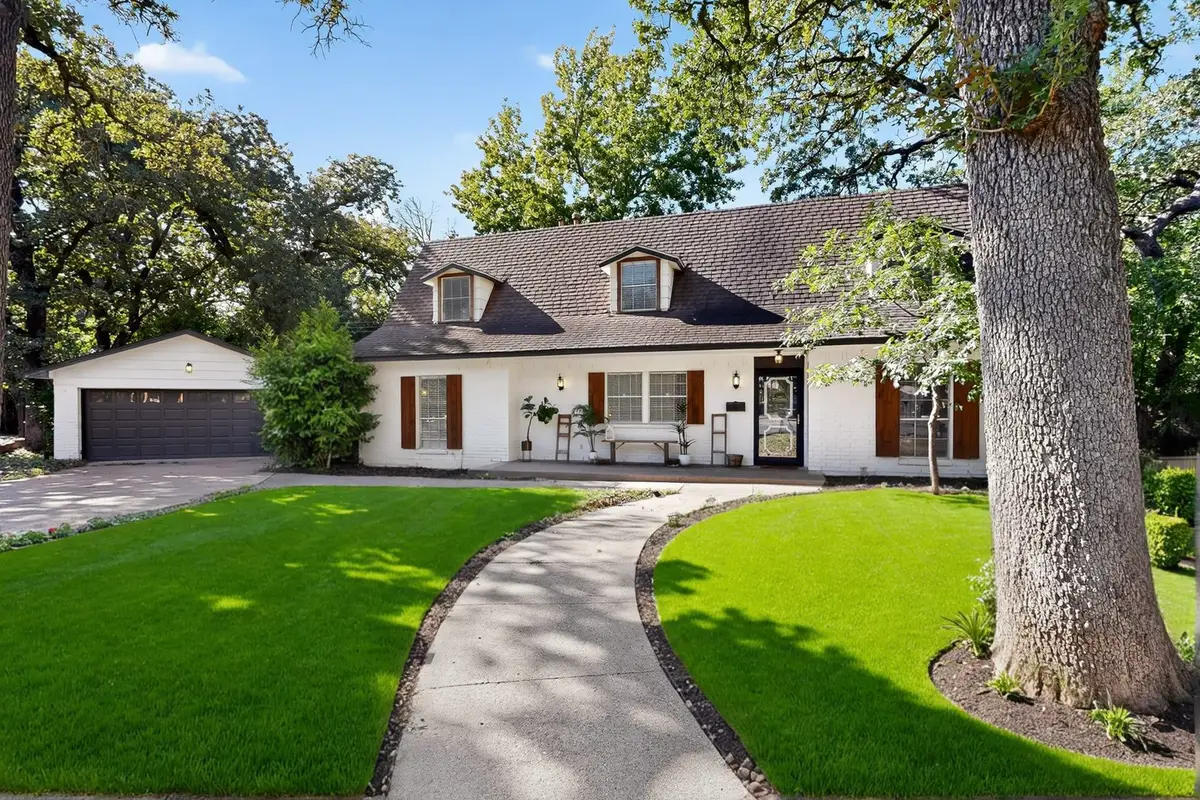 1815 Wellington Court, Arlington, TX 76013 - Image #1