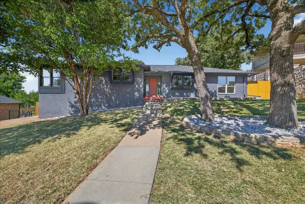 250 Oak Hill Drive, Trophy Club, TX 76262