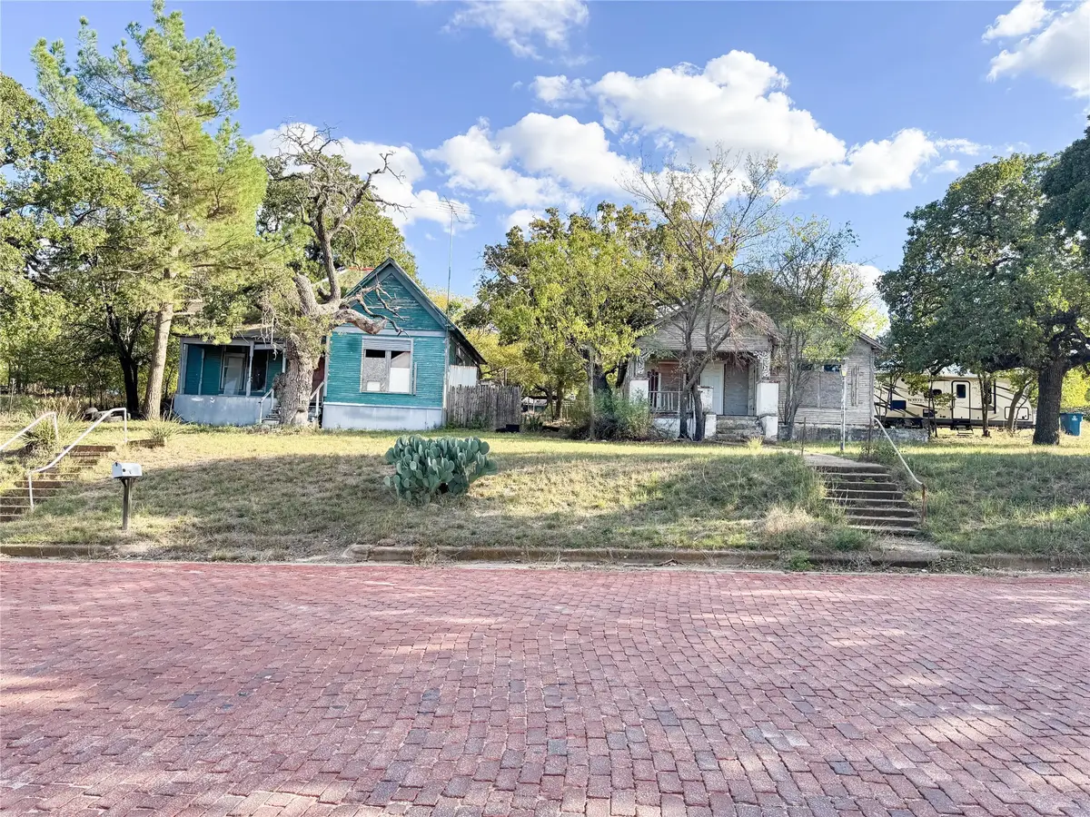 305 W 3rd Street, Cisco, TX 76437 - Image #1