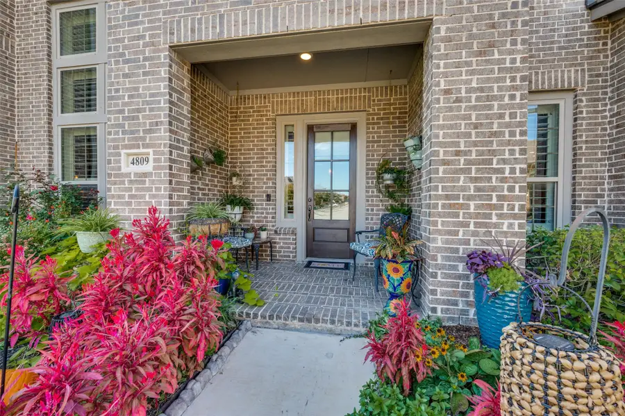 4809 Paddock Trail, Carrollton, TX 75010 - Image #2