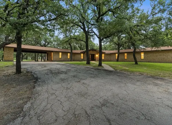 792 County Road 474, Stephenville, TX 76401