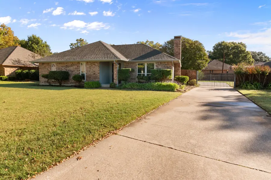 2002 Harwell Street, Grapevine, TX 76051 - Image #3