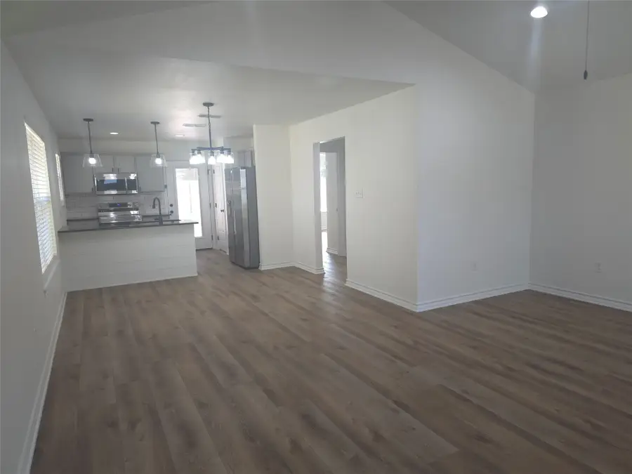 403 Campbell Street, Daingerfield, TX 75638 - Image #3