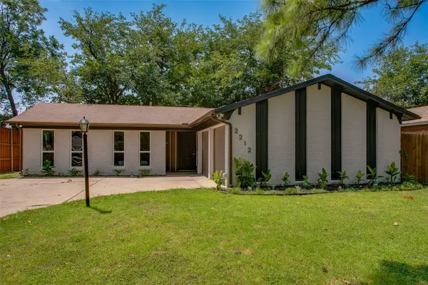 2212 Kevin Court, Irving, TX 75060
