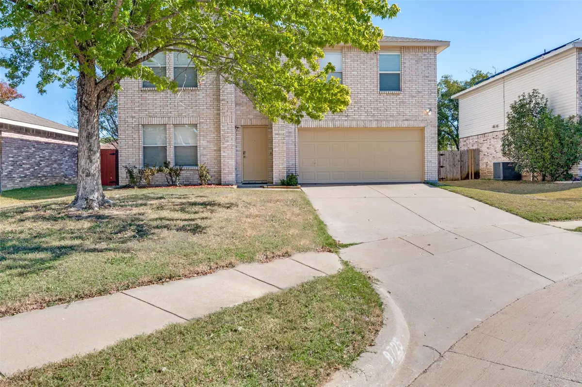 8725 Hunters Creek Court, Fort Worth, TX 76123 - Image #1