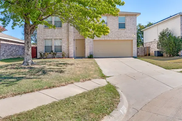 8725 Hunters Creek Court, Fort Worth, TX 76123