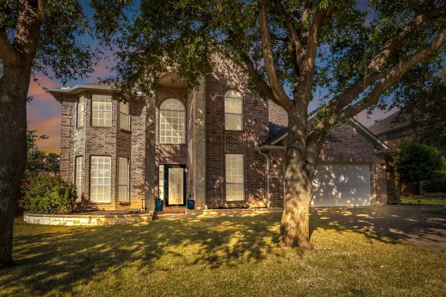 10605 Crawford Farms Drive, Fort Worth, TX 76244 - Image #3