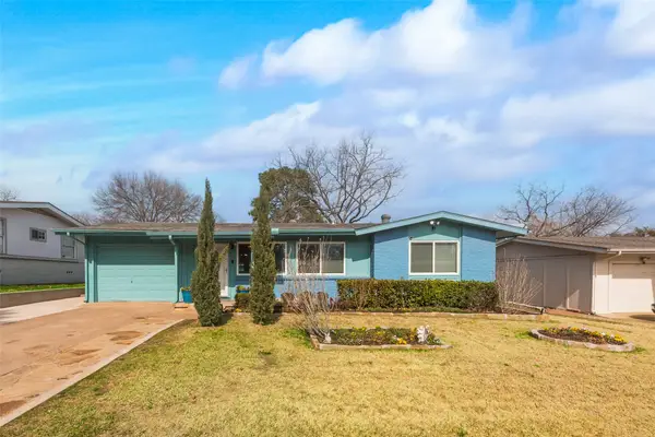628 Elm Street, Hurst, TX 76053